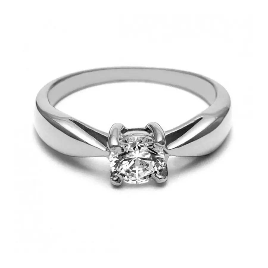 Anillo de plata natural ley .925, con zirconia de 5 milímetros de diámetro. 